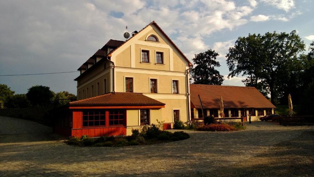 Pension Mlyn Stare Mitrovice Sedlec-Prcice エクステリア 写真